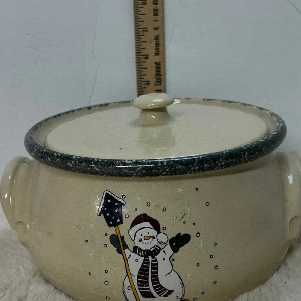 Home Garden Party Ceramic Covered Casserole Dish Snowman Winter Holiday‎